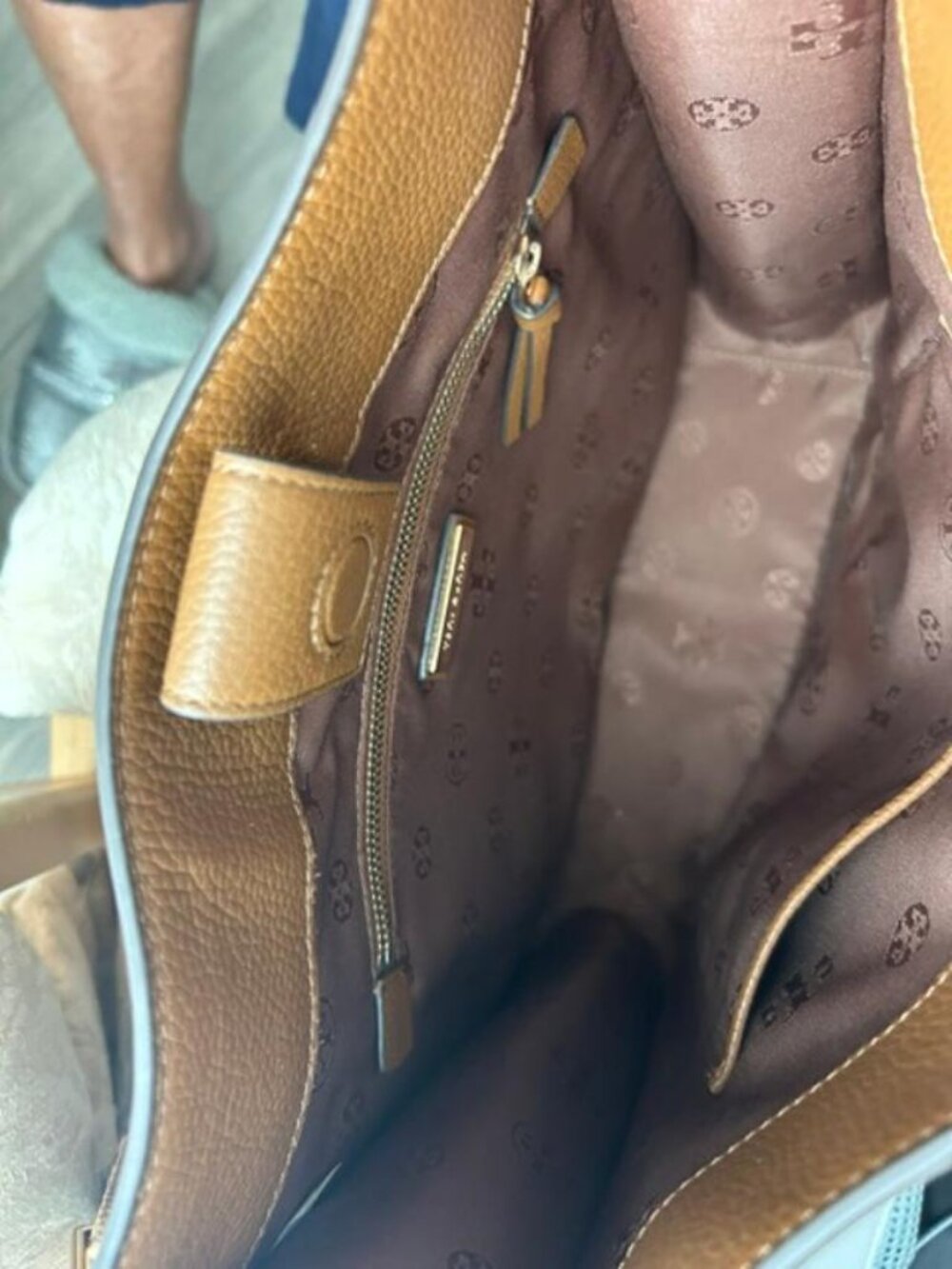 TORY BURCH HANDBAG - Picture 4 of 5